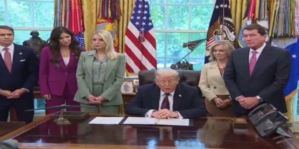 Trump Orders DC-Style Crime Crackdown in Memphis Amid Fierce Pushback