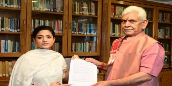 PDP’s Iltija Mufti Calls On L-G, Flags Apple Industry’s ‘Crisis’ Due To Highway Closure