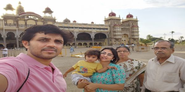 VRC Shekhar: A Versatile Septuagenarian Artist