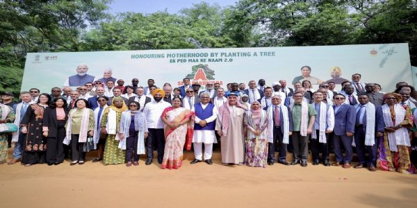 Envoys from 70 Nations Join ‘Ek Ped Maa Ke Naam’ Campaign in Capital