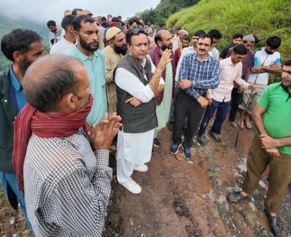 Chowdhary Zulfkar visits rain hit areas of Budhal, Khawas