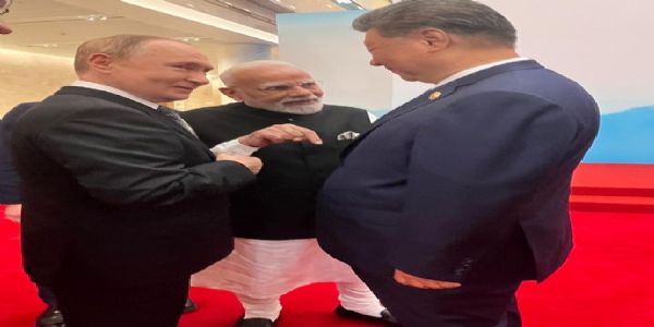 Global Smiles, Local Strife: Newsom Trolls Trump with SCO Summit Trio Amid Chicago Showdown
