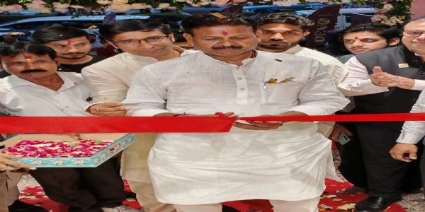 Mayor inaugurates Devo - mix of tradition and modernity to heart