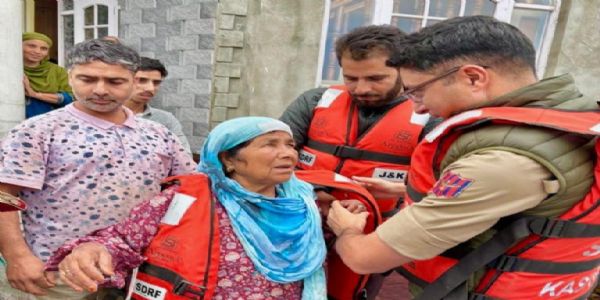200 Families Evacuated From Flood-Affected Areas Of Srinagar