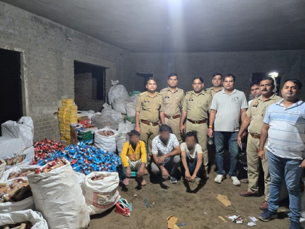 Illegal fire crackers manufacturing unit busted, 3 arrested in Noida