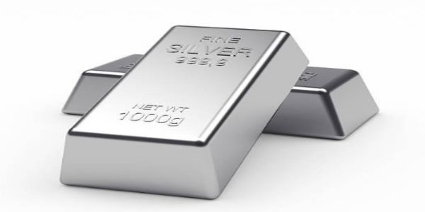 Spot Silver Prices Dip Slightly on New Year’s Day; Chennai and Hyderabad Still Above ₹2.5 Lakh/kg