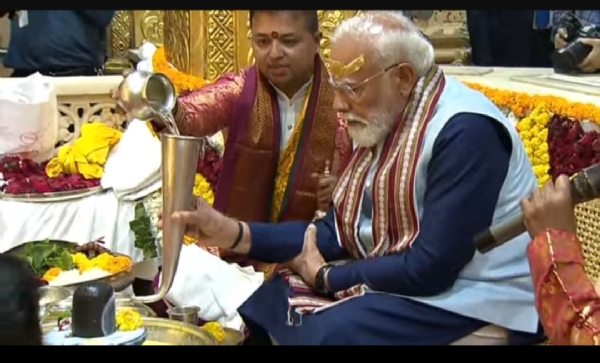 Prime Minister Narendra Modi performing Rudrabhishek at Somnath Temple.