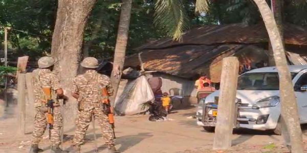 Security Tightened Outside ED Office at CGO Complex in Salt Lake, 12 Central Force Personnel Deployed at Both Gates