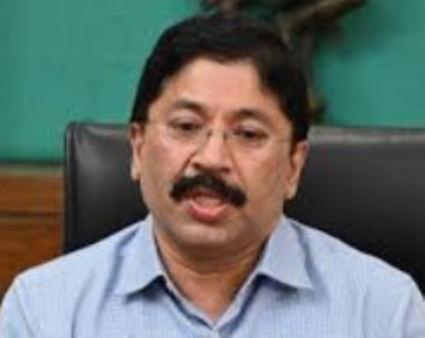 Dayanidhi Maran sparks row over Hindi only education and slavery remarks Dayanidhi Maran sparks row over Hindi only education and slavery remarks