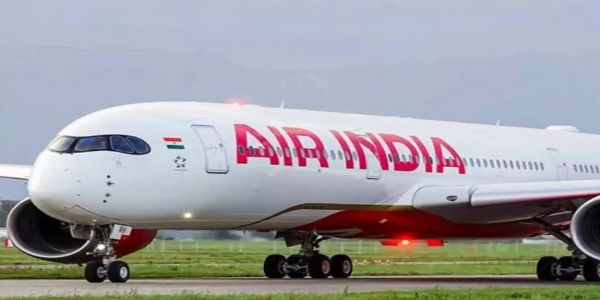Air India Dreamliner Makes Dramatic U-Turn: Singapore Flight Aborted Over Fire Alert Scares