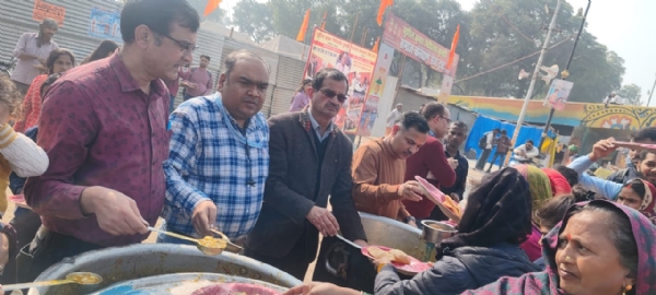 Physiotherapist Welfare Association, Uttar Pradesh organized a Mega Bhandara