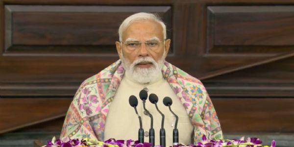 PM Modi’s Bengal Blitz: Vande Bharat Sleeper Debut, ₹4,000 Crore Projects to Turbocharge East