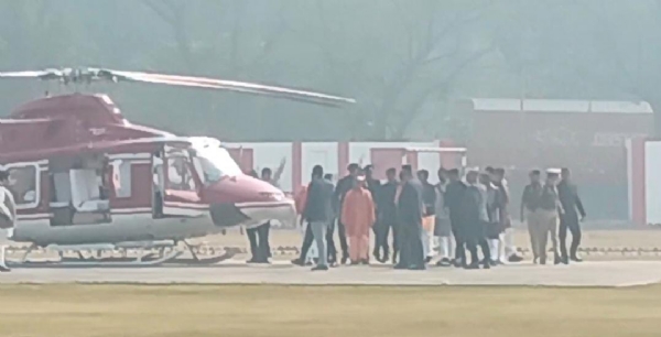Chief Minister landed at the temporary helipad set up on the Police Line grounds