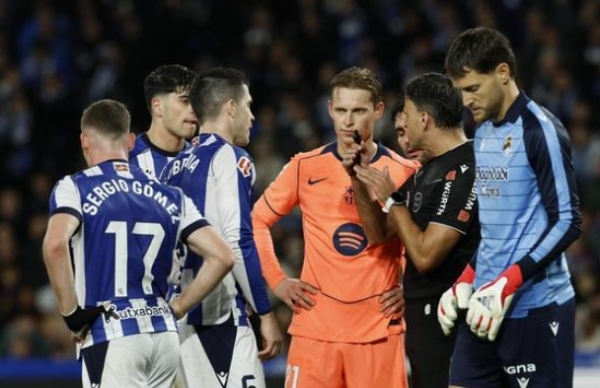 La Liga Shock: Real Sociedad Stuns Table-Toppers Barcelona 2-1, Snapping 11-Game Win Streak