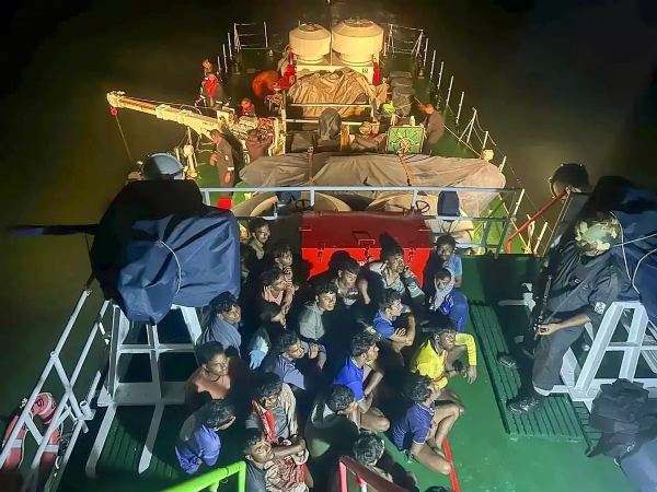 The arrested Bangladeshi fishermen