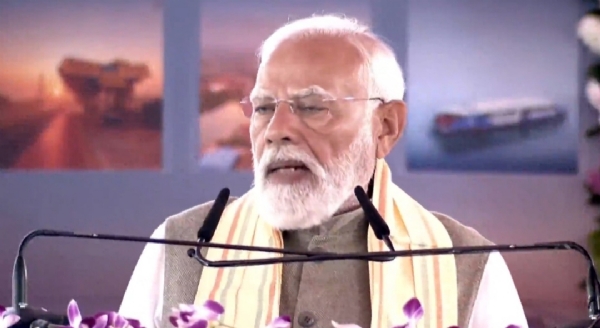 PM Narendra Modi Speaking at the launch of key development projects in Singur.