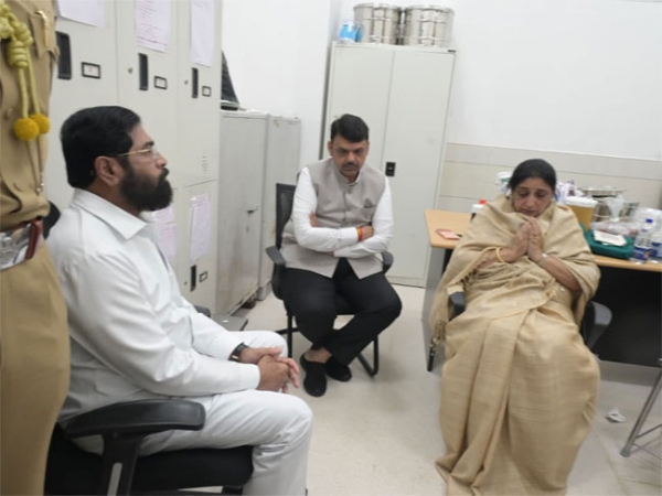 CM Devendra Fadnavis, Dy CM Eknath Shinde with Sunetra Pawar CM Devendra Fadnavis, Dy CM Eknath Shinde with Sunetra Pawar