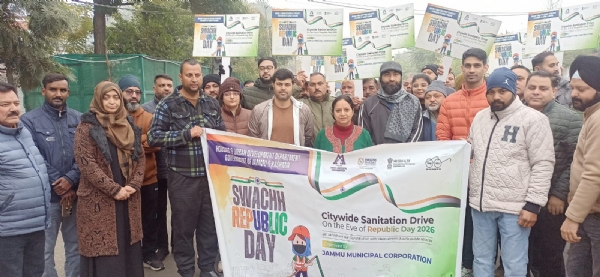 Ms. Mandeep Kaur Leads Extensive Sanitation Drive in Jammu City