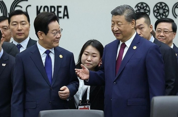 South Korean President Lee Jae-myung with President Xi Jinping South Korean President Lee Jae-myung with President Xi Jinping