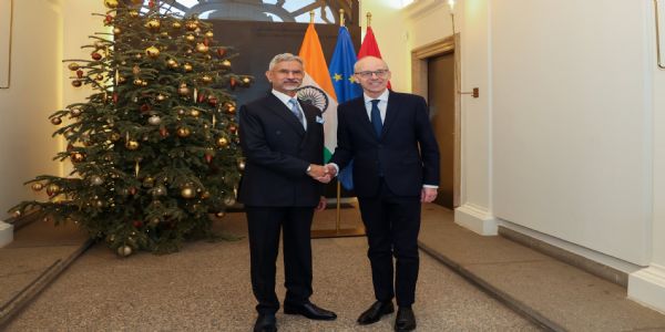 Jaishankar Meets Luxembourg Prime Minister, Discusses Expanding Bilateral Ties