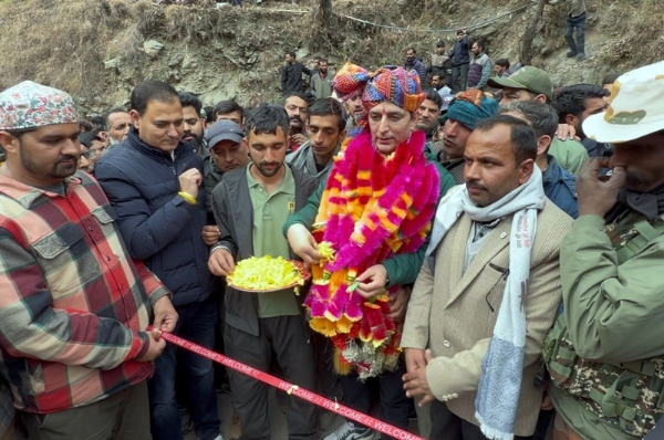 Shakti Raj Parihar lays foundation stone of Rs 21 cr PMGSY road project