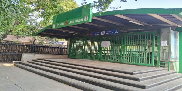 (Lead)Massive Security Clampdown Foils Protest at Jantar Mantar; Over 3,000 Detained in Delhi