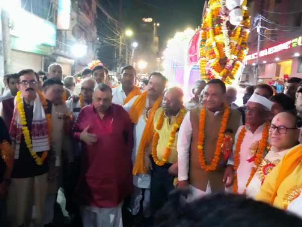Shobha Yatra of Karna horse was taken out with great pomp from Pathar Chatti