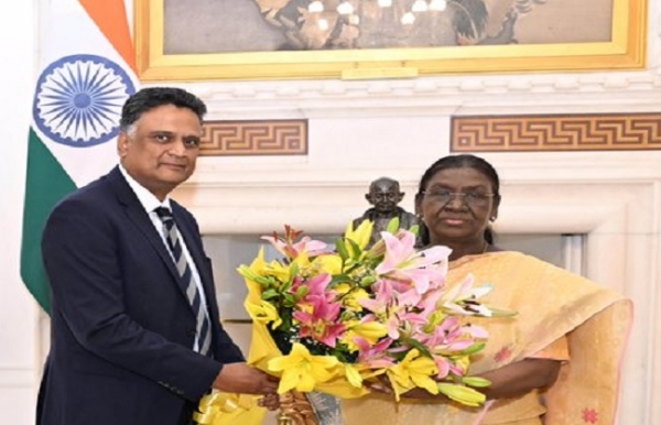 K. Sanjay Murthy, met President Droupadi Murmu K. Sanjay Murthy, met President Droupadi Murmu