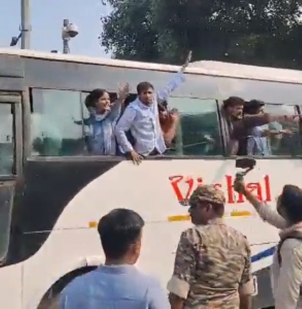 NSUI workers detained at Connaught Place.