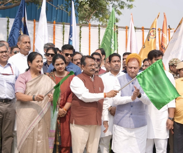 Delhi Chief Minister Rekha Gupta inaugurates new civic facilities developed by the Municipal Corporation of Delhi (MCD) in Sarita Vihar.