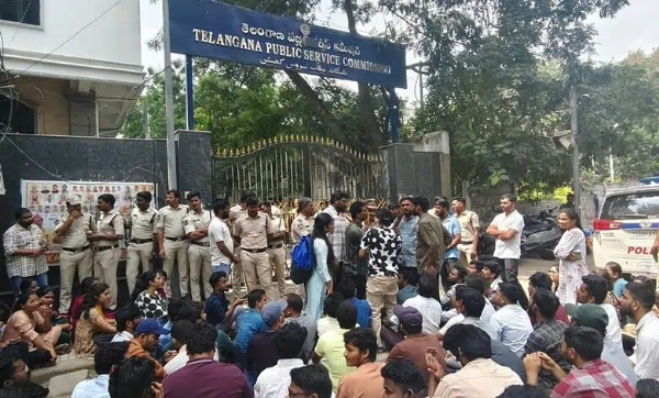 TELANGANA-EXAMS-PROTEST