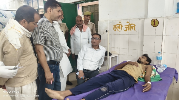 Four critically injured individuals admitted to hospital