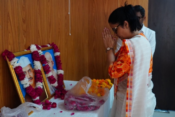 Monica Rani paid homage to both great men