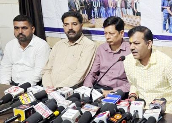 Contractors demand fair fund distribution, pending payments