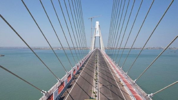 Sudarshan Setu bridge connecting Okha and Bet Dwarka across the Arabian Sea in Gujarat.