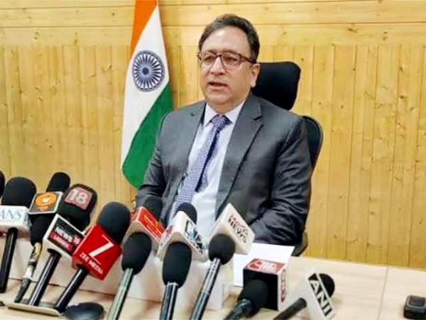 Ladakh Chief Secy Assures Solution To Demand Of Heli-Service To Remote Areas Along Sino-India Border