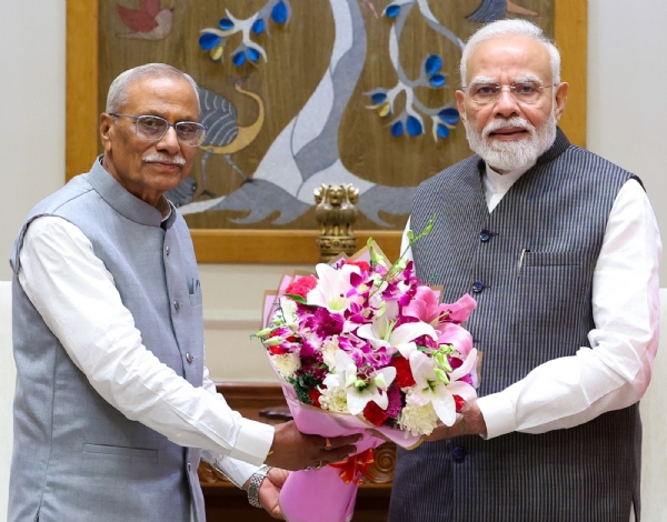 PM Narendra Modi  with Dr.Dhal Singh Bisen