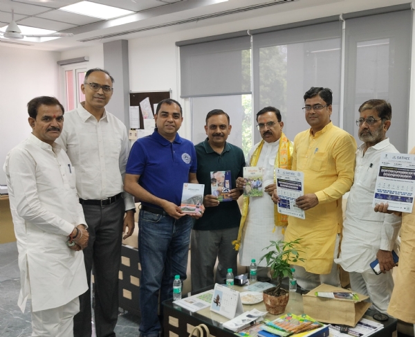 BJP MP aims transforming Kanpur into a premier IT hub