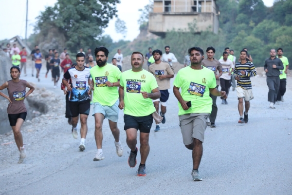 DISTRICT POLICE REASI ORGANISES “RUN FOR UNITY” 10K RUN IN KATRA; RUNNERS PARTICIPATE ACROSS DIFFERENT STATES DISTRICT POLICE REASI ORGANISES “RUN FOR UNITY” 10K RUN IN KATRA; RUNNERS PARTICIPATE ACROSS DIFFERENT STATES
