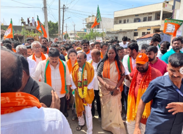 Eatala Rajender Launches Padayatra Demanding Relocation of Jawahar Nagar Dumpyard