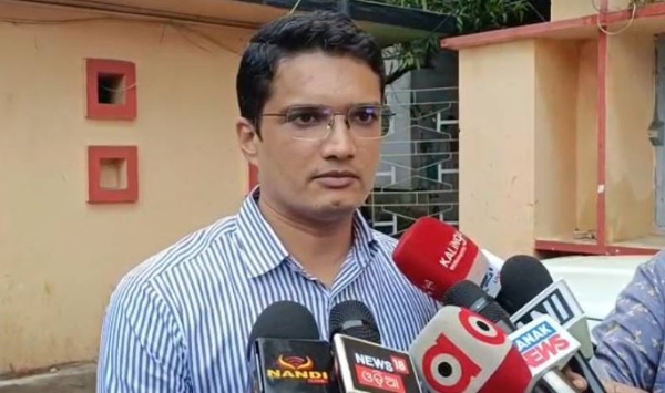 Kataka Collector Dattatraya Bhausaheb Shinde
