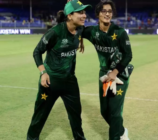 Fatima Sana and Muneeba Ali