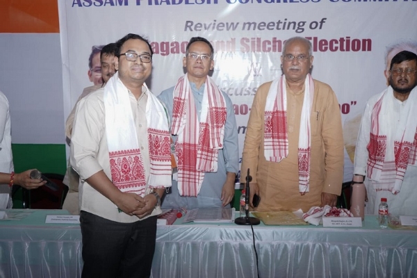 Image of Devarnav Sharma Joining the Congress in Presence of Bhupesh Baghel and Gaurav Gogoi