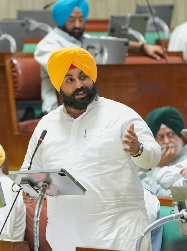 Minister Harjot Singh Bains