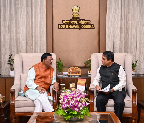 Odisha State Election Commissioner Madhusudan Padhi Meets Governor Brij Mohan Ram
