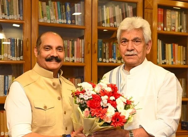 Vikramaditya Singh, delegations call on LG