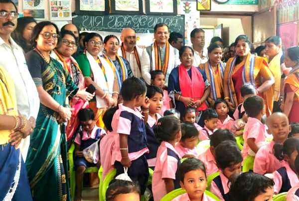 BJP Co-Incharge Swadesh Singh Visits Anganwadi Centre