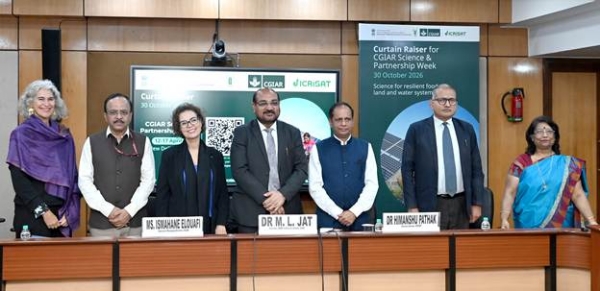 Dr Mangilal Jat and other distinguished guests seated on the dais during the press conference at the NAAS–NASc premises. Dr Mangilal Jat and other distinguished guests seated on the dais during the press conference at the NAAS–NASc premises.