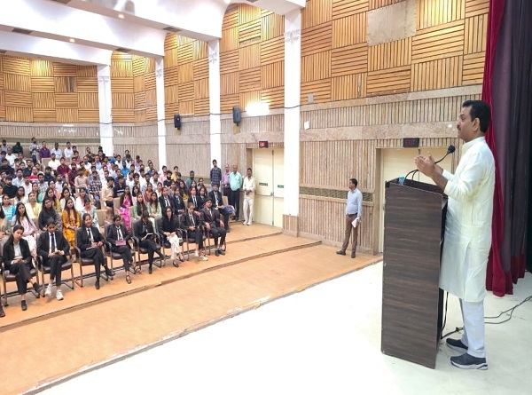 Addressing the youth, Aseem Arun, Minister of State (Independent Charge) for Social Welfare
