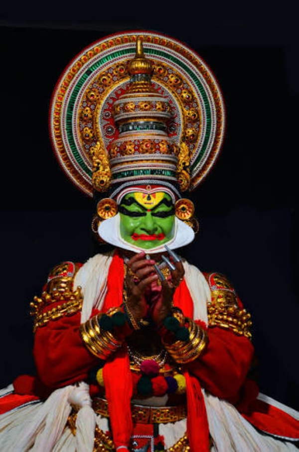 Kathakali mastero Kalamandalam Gopi Asan performing Kathakali mastero Kalamandalam Gopi Asan performing